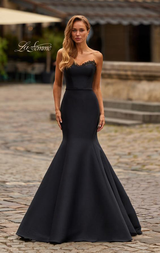 La Femme 33438