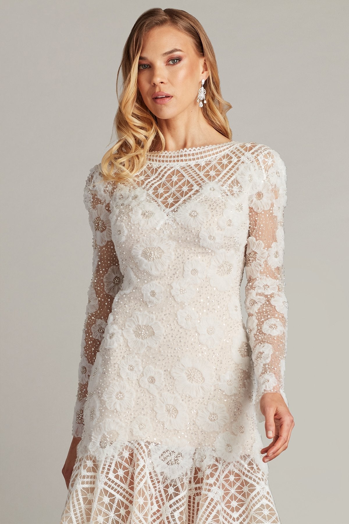 Tadashi Shoji CFE25400M Short Long Sleeve Fitted Lace Cocktail Dress