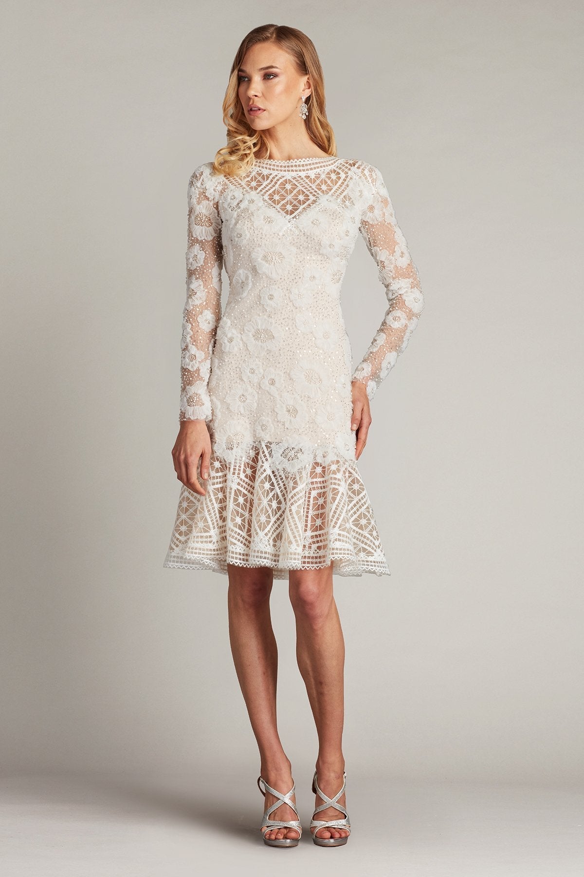 Tadashi Shoji CFE25400M Short Long Sleeve Fitted Lace Cocktail Dress